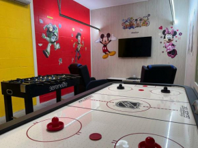 Amazing home at Storey lake 2 minutes to clubhouse